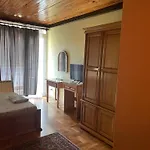 Stivan Iskar Hotel